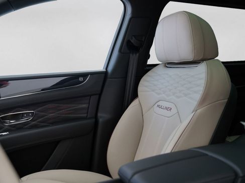 New 2026 Bentley Bentayga Extended Wheelbase AWD/4WD image 8