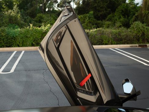 Used 2019 Lamborghini Aventador SVJ image 34