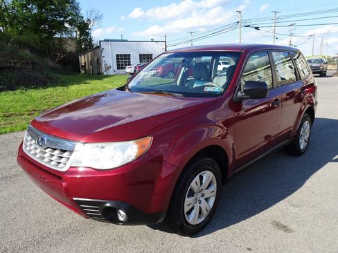 Used 2012 Subaru Forester 2.5X AWD/4WD image 2