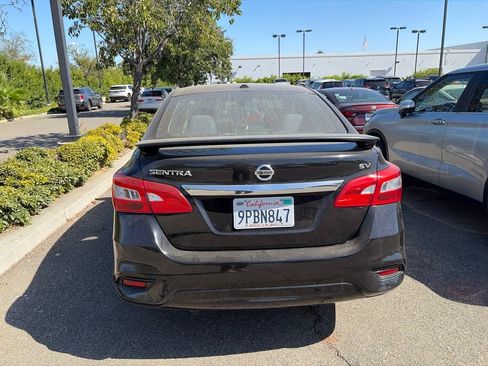 Used 2018 Nissan Sentra SV FWD image 5