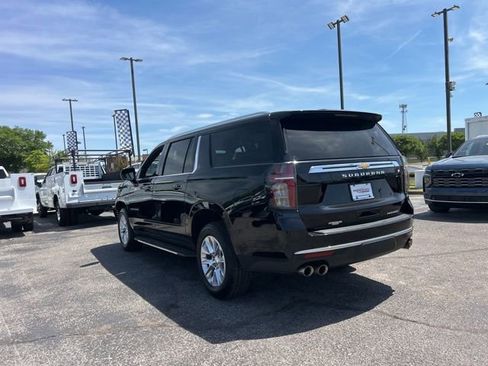Used 2024 Chevrolet Suburban Premier AWD/4WD image 5