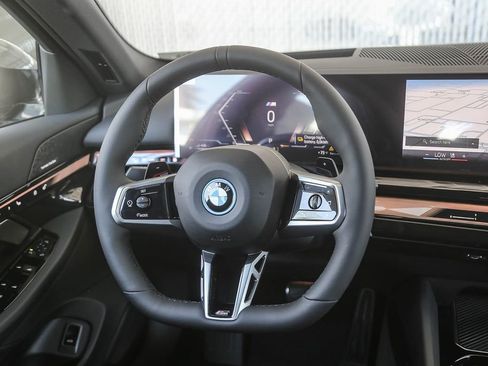 New 2027 BMW 550e xDrive AWD/4WD image 12