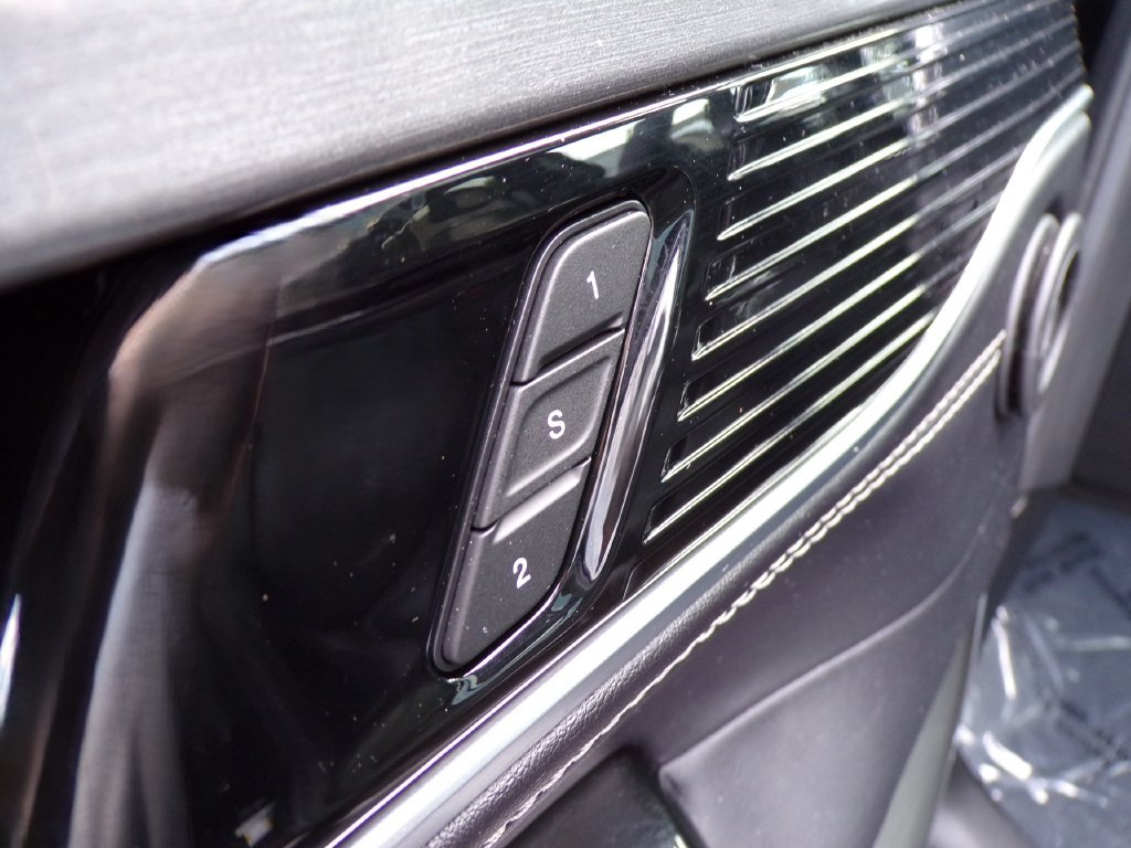 Used 2022 Jeep Wagoneer Series III AWD/4WD image 20