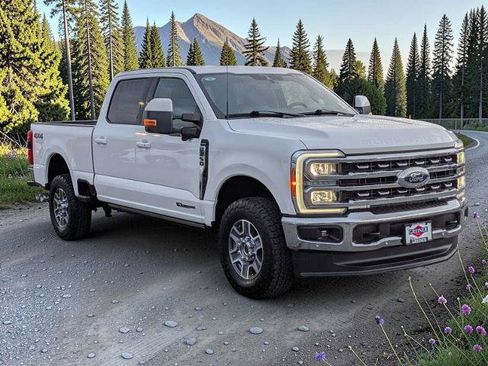 Certified 2023 Ford F250 Lariat w/ Lariat Ultimate Package AWD/4WD image 8