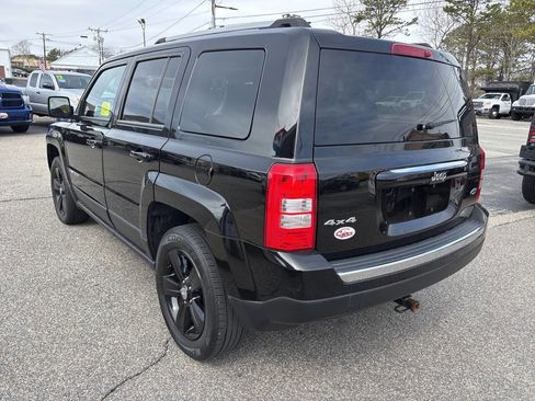 Used 2017 Jeep Patriot High Altitude image 8