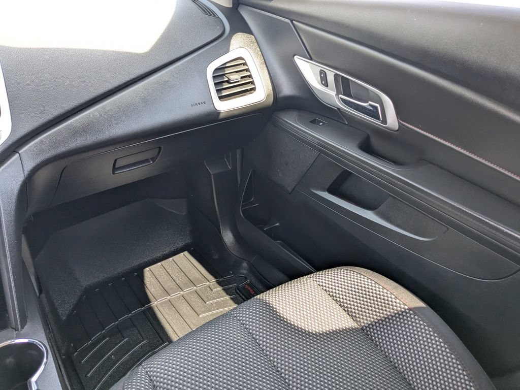 Used 2017 GMC Terrain SLE FWD image 17