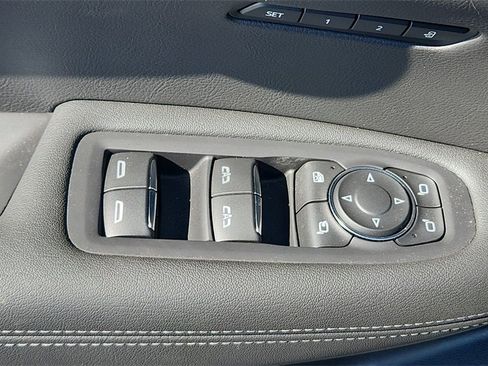 Used 2024 Cadillac XT6 Sport image 13