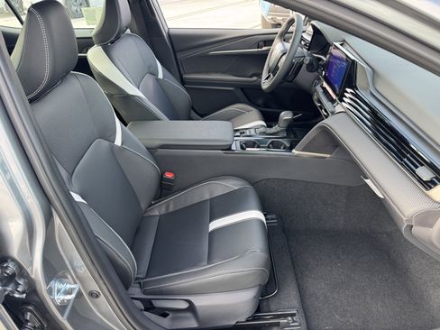 New 2026 Toyota Camry SE image 8