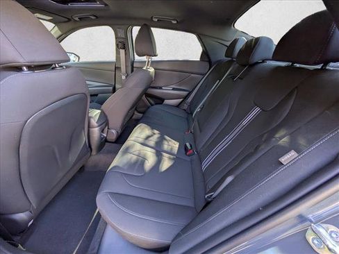 New 2026 Hyundai Elantra SEL Sport Premium image 18