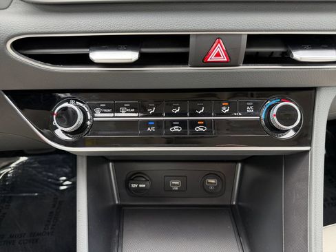 Used 2023 Hyundai Sonata SE FWD image 25