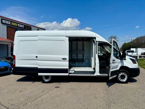 Used 2023 Ford Transit 250 148 High Roof Extended image 5