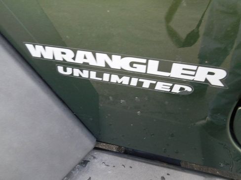 Used 2009 Jeep Wrangler Unlimited Rubicon w/ Trailer Tow Group AWD/4WD image 32