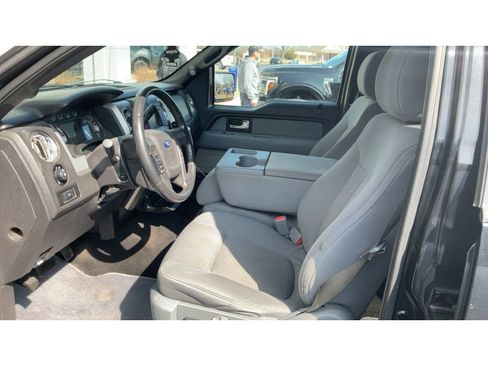 Used 2013 Ford F150 XLT w/ Luxury Equipment Group image 3