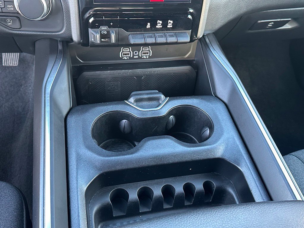 Used 2025 RAM 1500 Big Horn AWD/4WD image 35