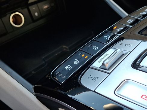 Certified 2023 Hyundai Tucson Limited w/ Cargo Package image 26