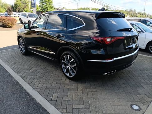 Used 2023 Acura MDX SH-AWD w/ Technology Package image 4