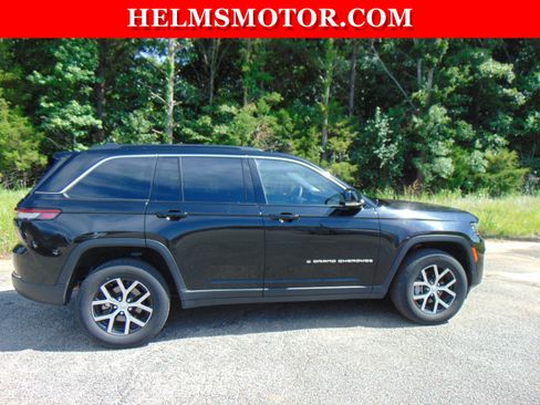Certified 2024 Jeep Grand Cherokee Limited AWD/4WD image 17
