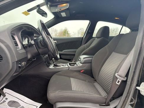 Used 2023 Dodge Charger SXT image 17