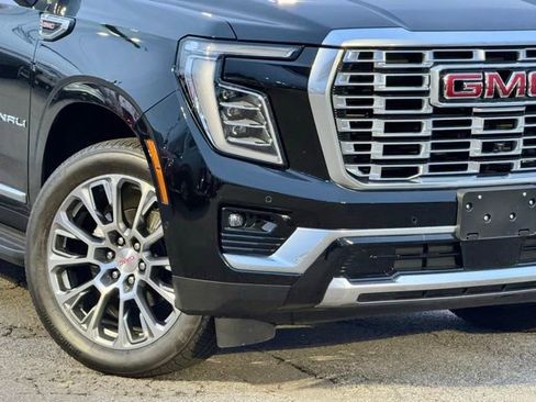 Used 2025 GMC Yukon XL Denali image 11