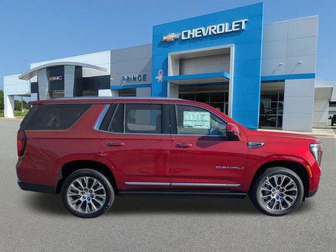 New 2026 GMC Yukon Denali w/ Sun & Power Step Package image 3