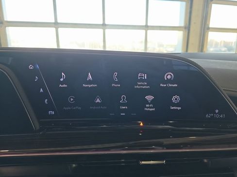 Certified 2022 Cadillac Escalade Premium Luxury image 23