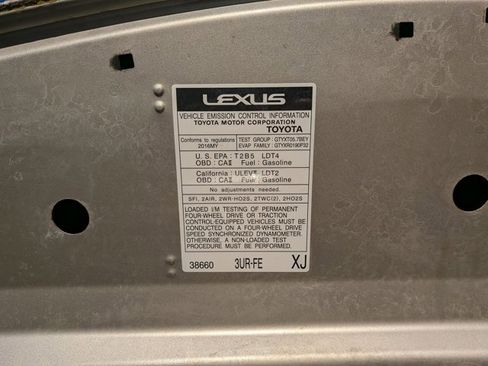 Used 2016 Lexus LX 570 4WD image 25