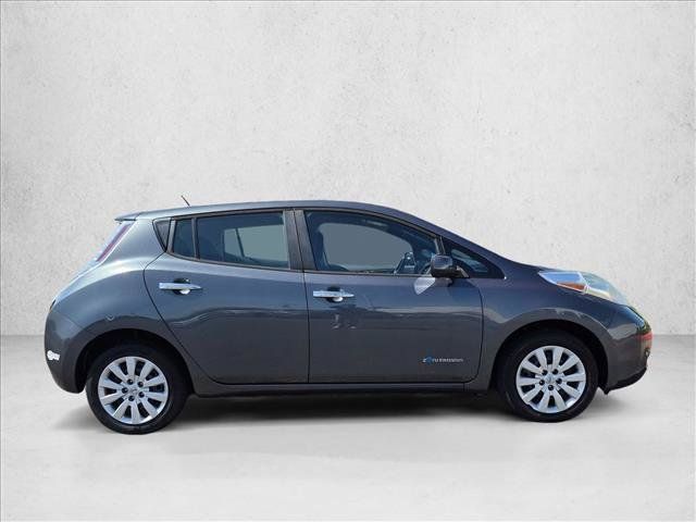 Used 2013 Nissan Leaf S w/ Charger Pkg FWD image 4