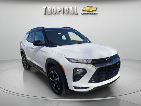 Used 2023 Chevrolet TrailBlazer RS w/ Convenience Package FWD image 4