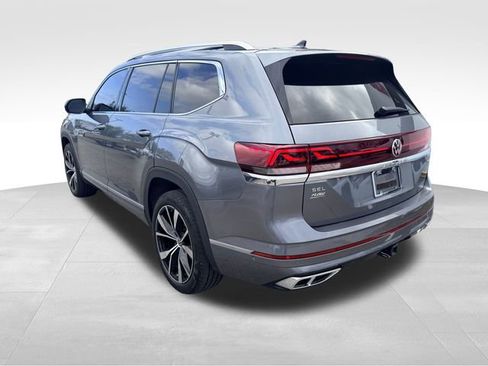 Used 2024 Volkswagen Atlas SEL Premium R-Line image 7