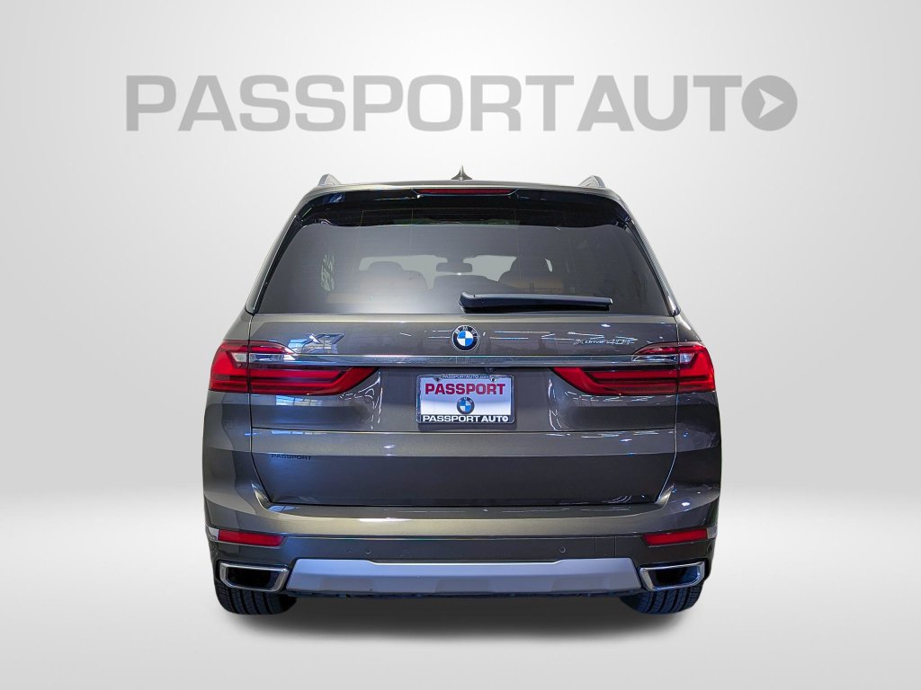 Used 2021 BMW X7 xDrive40i w/ Executive Package AWD/4WD image 3