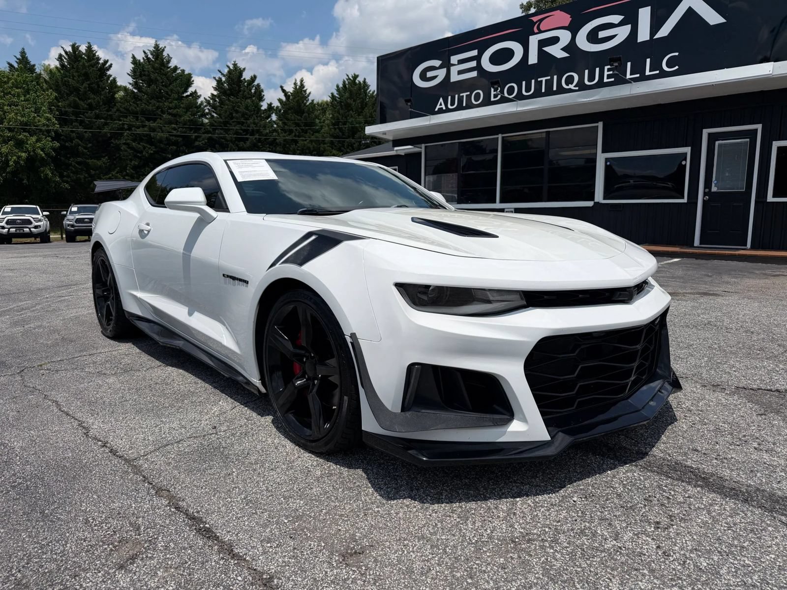 Used 2016 Chevrolet Camaro SS RWD image 3