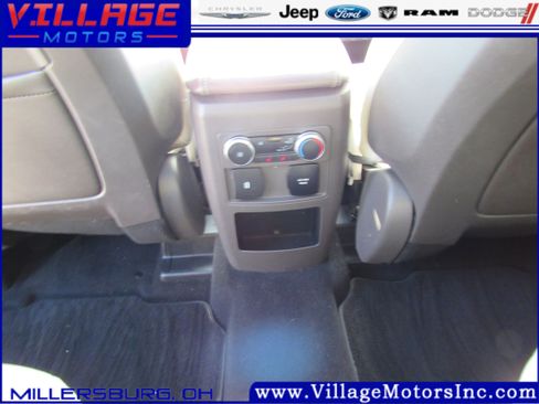 Used 2020 Ford Explorer Platinum w/ Premium Technology Package image 19