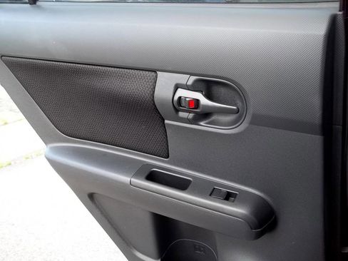 Used 2009 Scion xB Base 4dr Wagon 4A image 12