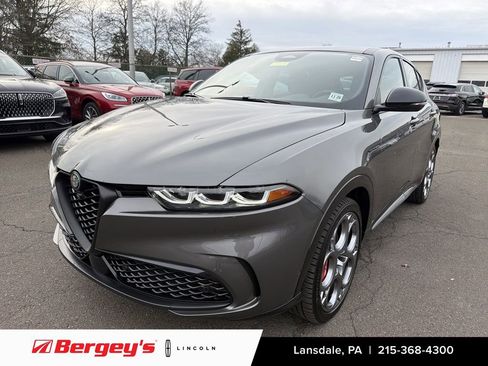 Used 2024 Alfa Romeo Tonale Veloce image 1