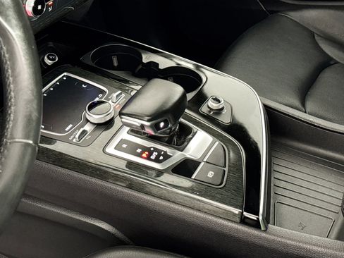 Used 2019 Audi Q7 3.0T Premium Plus w/ Premium Plus Package image 28