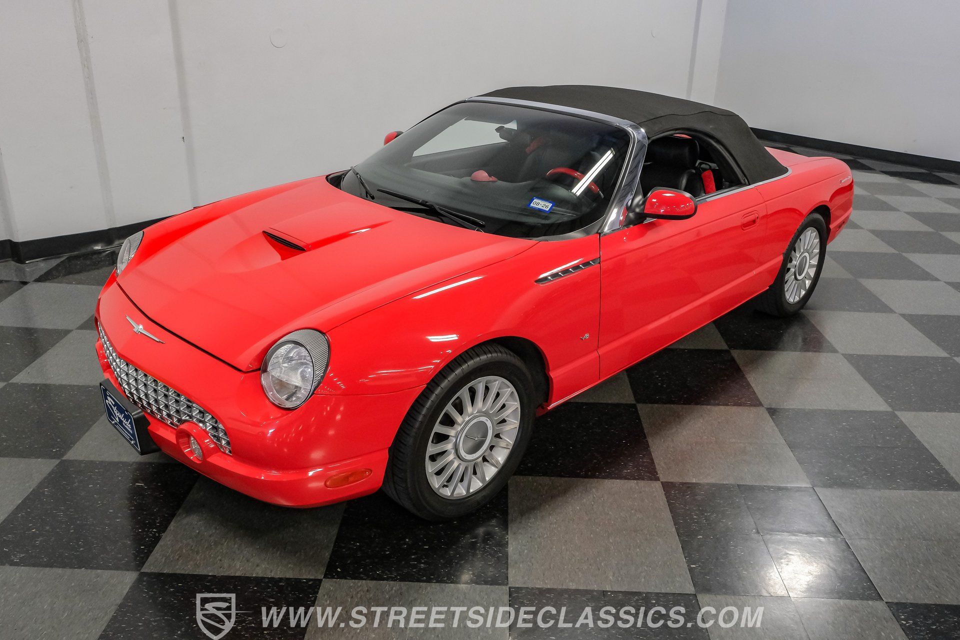 Used 2004 Ford Thunderbird RWD image 40