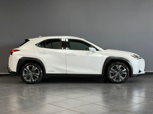 Used 2020 Lexus UX 250h w/ Premium Package image 5