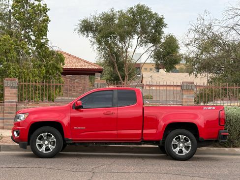 Used 2015 Chevrolet Colorado Z71 RWD image 3