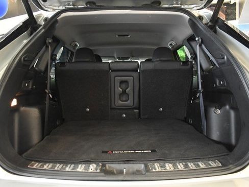 Used 2024 Mitsubishi Outlander SE AWD/4WD image 18