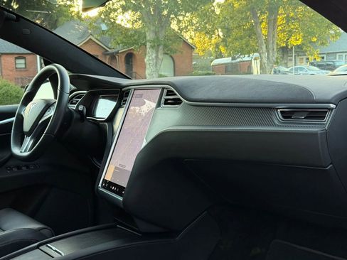 Used 2016 Tesla Model X 90D AWD/4WD image 12