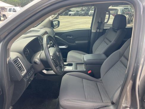Certified 2023 Nissan Frontier SV w/ SV Convenience Package image 12