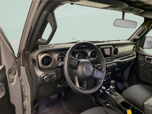Used 2023 Jeep Wrangler Sport AWD/4WD image 7