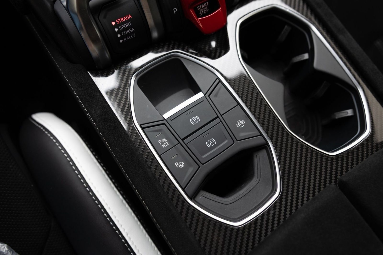 Used 2024 Lamborghini Urus Performante AWD/4WD image 17