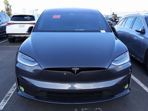 Used 2023 Tesla Model X image 3