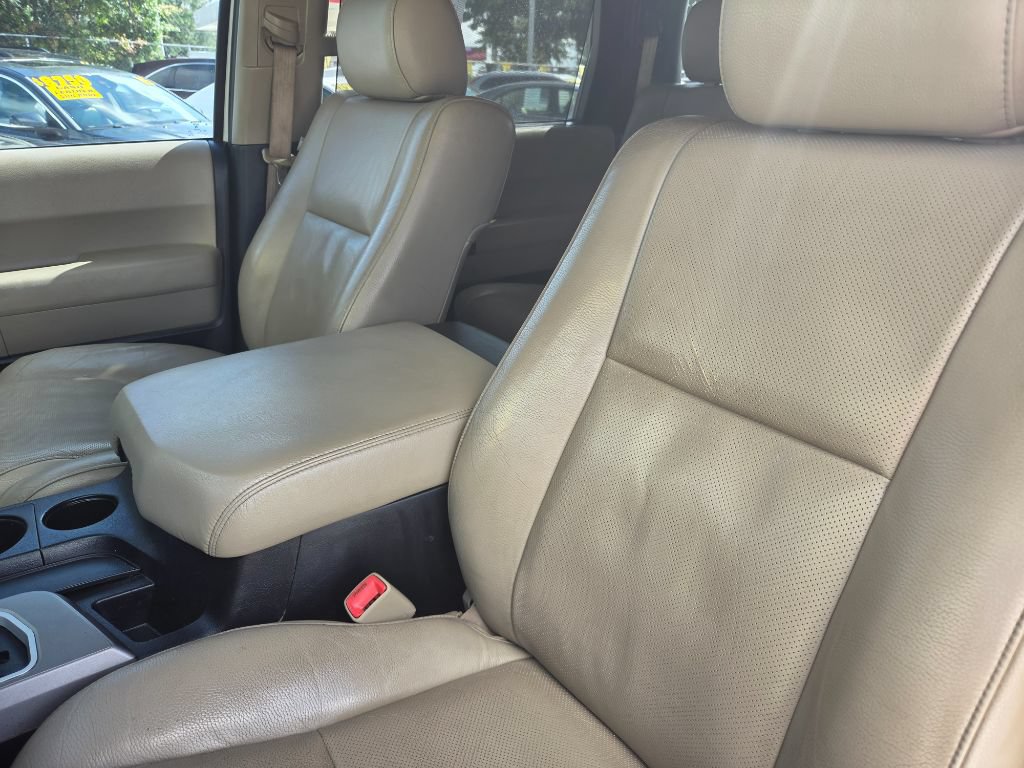 Used 2016 Toyota Sequoia Platinum RWD image 23