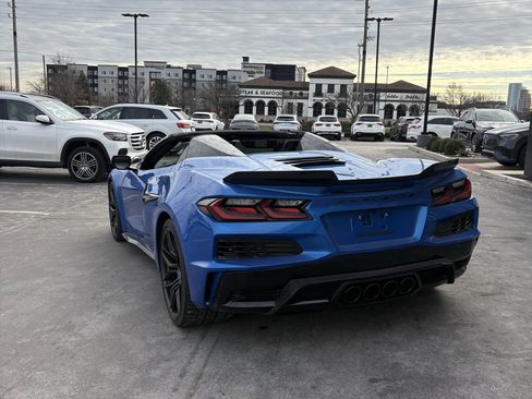 Used 2024 Chevrolet Corvette Z06 w/ Stealth Interior Trim Package image 7