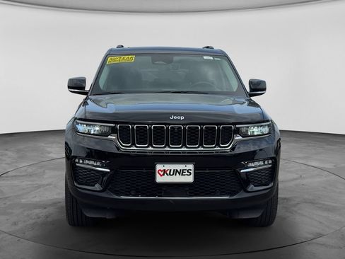 Used 2022 Jeep Grand Cherokee Limited 4xe w/ Luxury Tech Group II AWD/4WD image 2