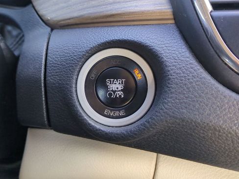 Used 2015 Chrysler 200 C w/ Navigation & Sound Group I image 32