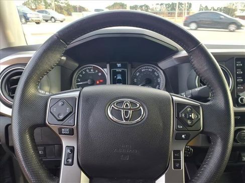 Used 2021 Toyota Tacoma SR5 image 33