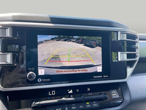 Used 2022 Toyota Tundra SR5 AWD/4WD image 25